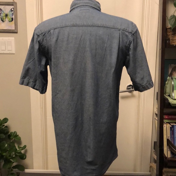 Men’s small denim style button up by TNL - Picture 3 of 5